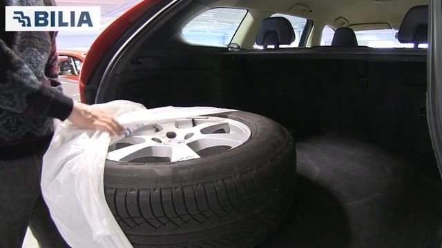 Volvo XC60 D5 AWD Momentum A aut GIZ861 смотреть онлайн