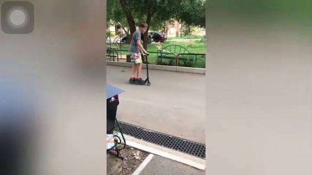 Как сделать вип на трюковом самокате.How to make whip. смотреть онлайн