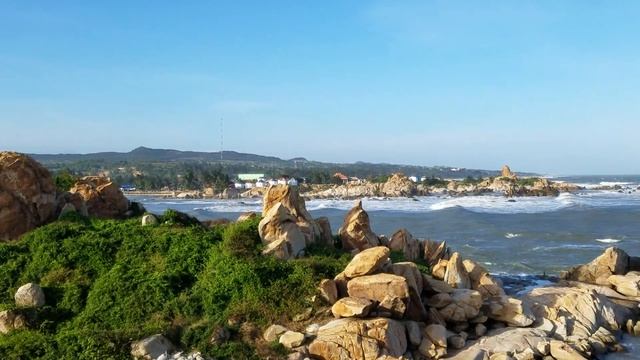 Мотовьетнам 26.11.2017 по дороге в Муйне, заехали на маяк Ке Га. смотреть онлайн