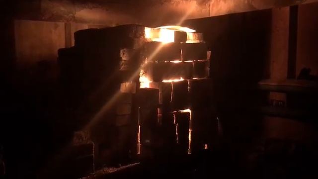 КУЗНИЦА НОЧЬЮ смотреть онлайн