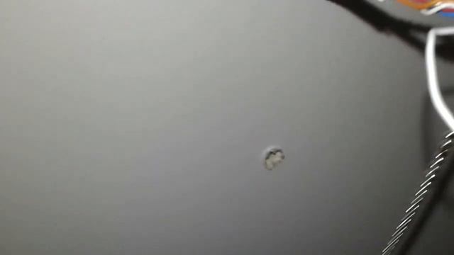 Протяжка кабеля в сложных местах. Лайфхак. смотреть онлайн