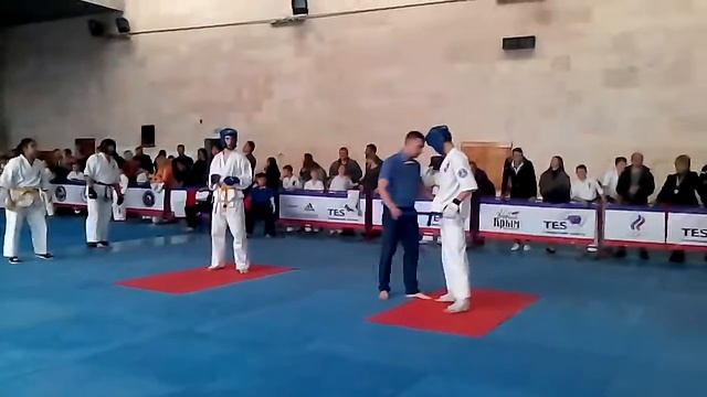 Аллакулыев Виталий--[финал] Первенство Республики Крым по всестилевому каратэ смотреть онлайн