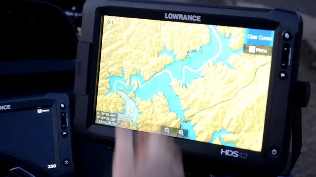 Using Navionics SonarCharts with the Lowrance Touch 12 смотреть онлайн
