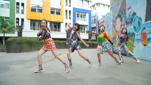 AESPA - "BLACK MAMBA" DANCE COVER BY 4EVER смотреть онлайн