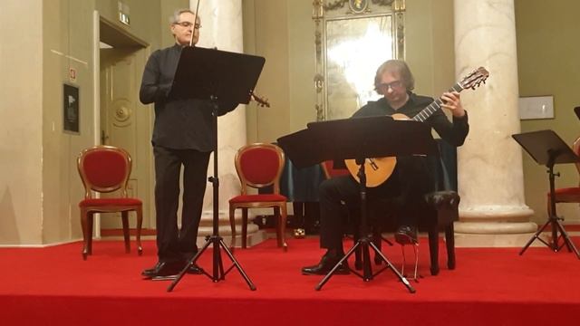 Niccolò Paganini - sonata concertata - op 61 for guitar and violin смотреть онлайн