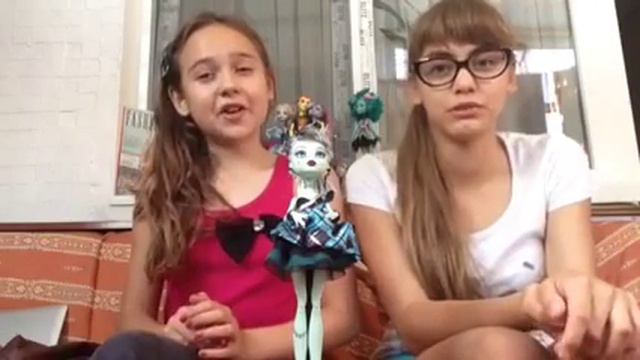 Обзор на Фрэнки и Дракулауру из коллекции Sweet 1600 смотреть онлайн