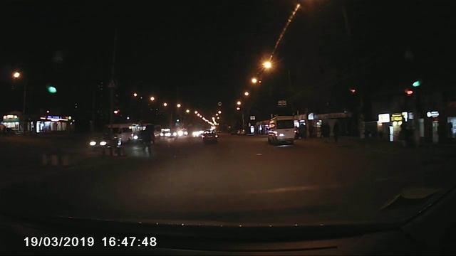 Пешехода чудом не сбила машина/ miraculously not hit by a car смотреть онлайн