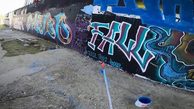 Painting with ROLLER Only! (it's HIGH) - Raw Graffiti смотреть онлайн