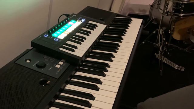 Still D.R.E. - Launchkey Mini MK3 live loop cover смотреть онлайн