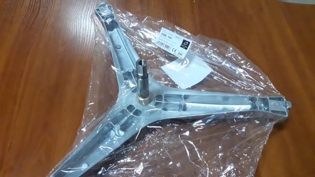 Что держит барабан в стиралке? Крестовина Самсунг. Стиральной машины Samsung. Отправка по Украине. смотреть онлайн