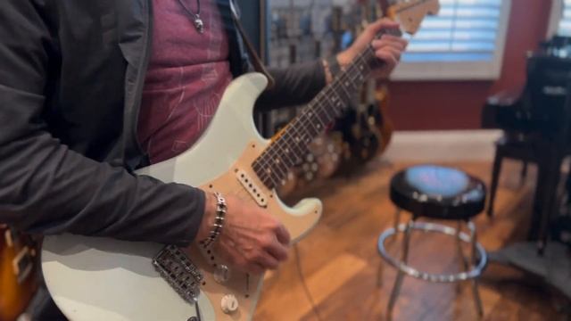 Обзор Музыкального оборудования "Гитарные педали". смотреть онлайн