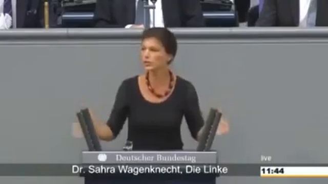 Сара Вагенкнехт: Европа, это финансовая колония смотреть онлайн