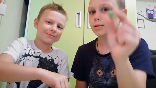 Кислая / сладкая еда челендж!!!! смотреть онлайн