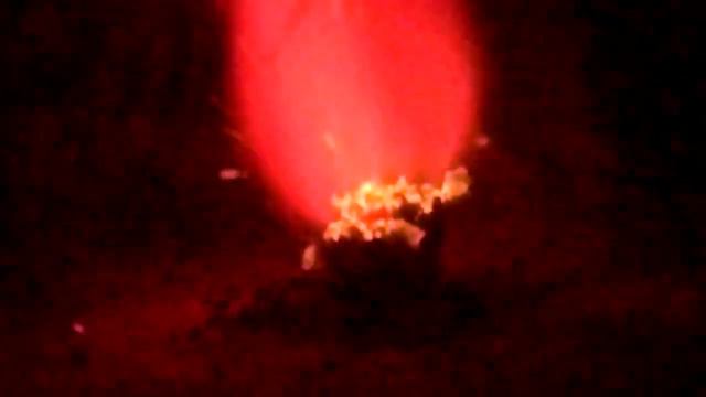 Горение звёзд в замедленной съёмке, через тёмное стекло смотреть онлайн