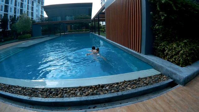 Swimming LeoYa - поплаваем вместе! | Как научить ребенка плавать смотреть онлайн