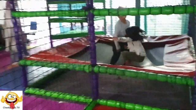 Monster Mayhem | Star City | Soft Play Review at Monster Mayhem смотреть онлайн