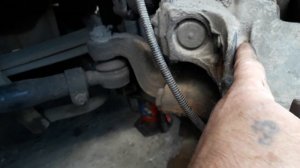 Направляющие суппорта замена без снятия . Мерседес АТЕГО.