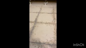 Как расшить швы между плитками от цементной затирки, реставрация швов.