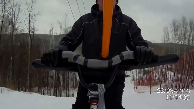 Сноубайк на бугельном подьемнике смотреть онлайн