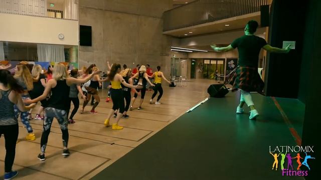 Electro flamenco | Latinomix | Zumba Masterclass смотреть онлайн