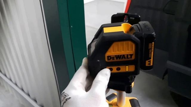 DeWalt Laser DCE088LR + DE0881 смотреть онлайн