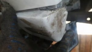 Рав4 ха30 Снимаем, Зачищаем горловину бака. (Подкрылок ) Часть 2