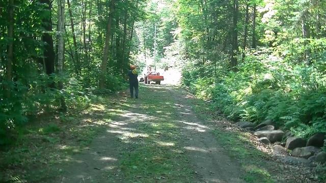 91 Maine Camp Road Clean up with the Husqvarna Brush cutter 525RX смотреть онлайн