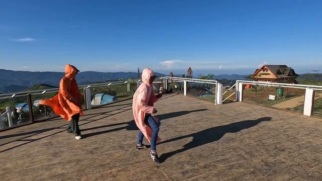 Shake Your Cake - Line Dance at "Taman Langit" Pangalengan, West Java - Indonesia смотреть онлайн