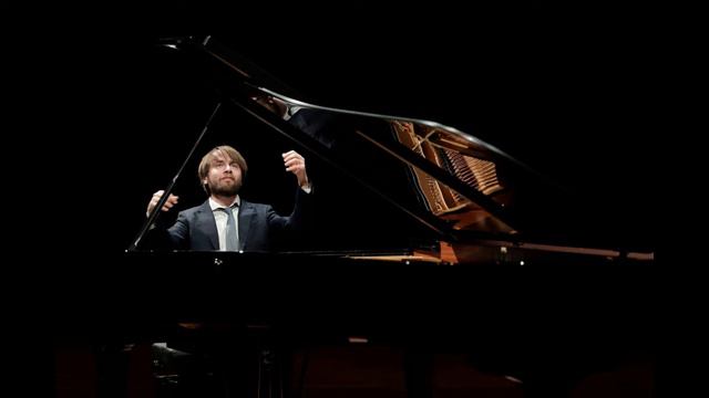 Daniil Trifonov ~ Mozart Piano Concerto no. 9, K. 271 ~ 2017 live смотреть онлайн