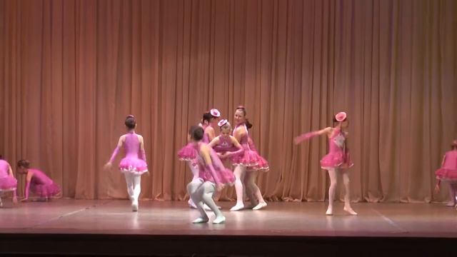 Танец Ходики Ансамбль ДвиЖЖение 21 05 17 Самара смотреть онлайн