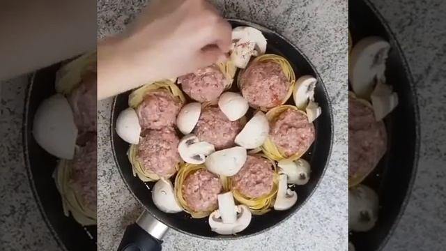 Гнезда из макарон с грибами и фаршем# смотреть онлайн