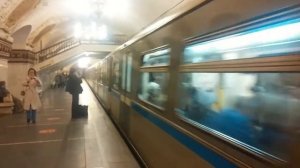 81-740/741.4 Русич На станции Киевская