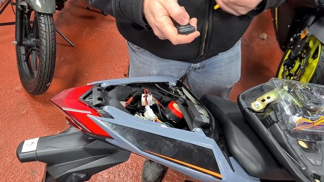 A Guide to Installing an Alarm on Your Yamasaki YM50 RE Motorbike смотреть онлайн