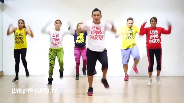Shaky Shaky by Daddy Yankee | Zumba® | Dance Fitness | Live Love Party смотреть онлайн