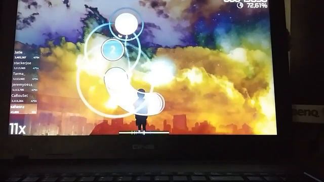 Играю в OSU. Не очень легко но я смооооог)))) смотреть онлайн