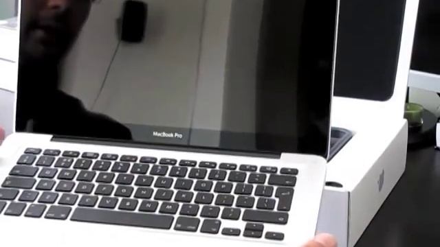 Uj Macbook pro 13" 2.4Ghz unboxing смотреть онлайн