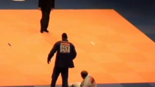 Judo 2009 Rotterdam: Darwish (EGY) - Grol (NED) [-100kg] смотреть онлайн