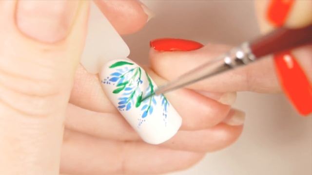 Маникюр с синими цветами. Гель-лак + акварель. Акварельный дизайн ногтей. смотреть онлайн