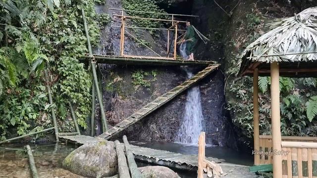 How To Build Bamboo House On The Waterfall, Bushcraft Building / Bushcraft Alone #15