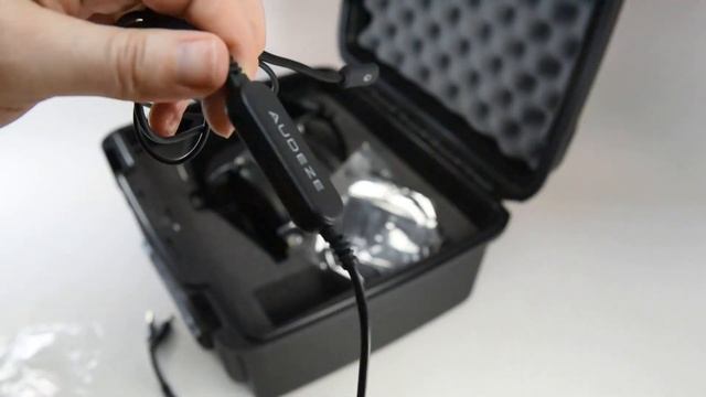 Audeze LCD-GX Unboxing | Moon Audio смотреть онлайн