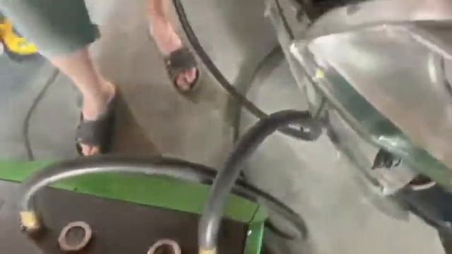 Промывка автокондиционера Мерседес, промывочная станция Ecoflesh работает отлично смотреть онлайн