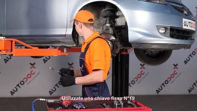 Come sostituire la testa del tirante su HONDA JAZZ GD [TUTORIAL] смотреть онлайн
