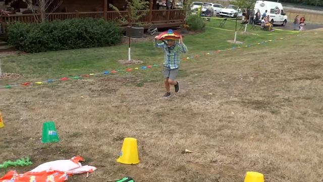 Picnic Games From The Party Team! смотреть онлайн