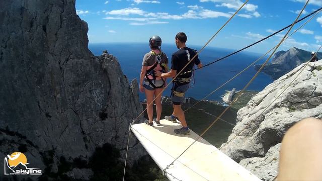 Олеся Ilias-kay Rope jumping with Skyline x-team in Crimea смотреть онлайн