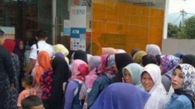 NAH INI DIA BUKTI HASIL CEK SALDO PKH TAHAP 4 TERMIN 1 BANK INI DI SORE INI ADA SALDO MASUK?? смотреть онлайн