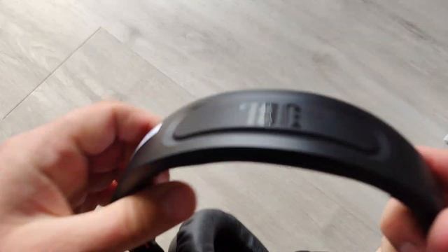 JBL Quantum 350 Wireless Gaming HeadSet смотреть онлайн