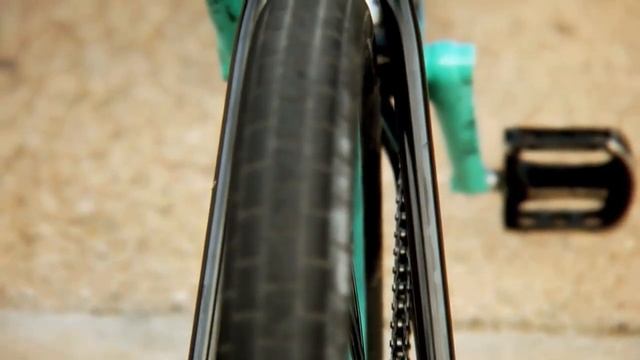 Mutiny Bikes- Randy Taylor's Loosefer Frame смотреть онлайн