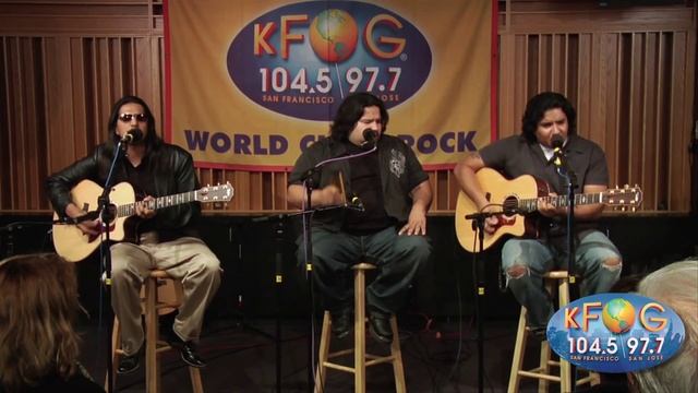Los Lonely Boys - "Fly Away" at KFOG Radio смотреть онлайн