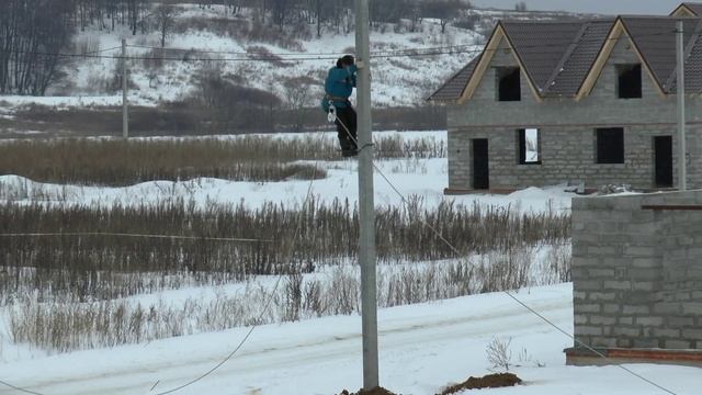 "Коттеджный поселок "Солнечный Остров" (Ирининское лайф). Тянут электричество 14 02 2015 смотреть онлайн
