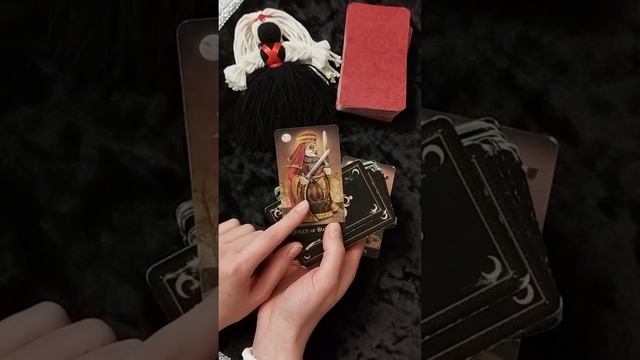 Что в его сердце?🪄❤️ Гадание на картах для женщин смотреть онлайн